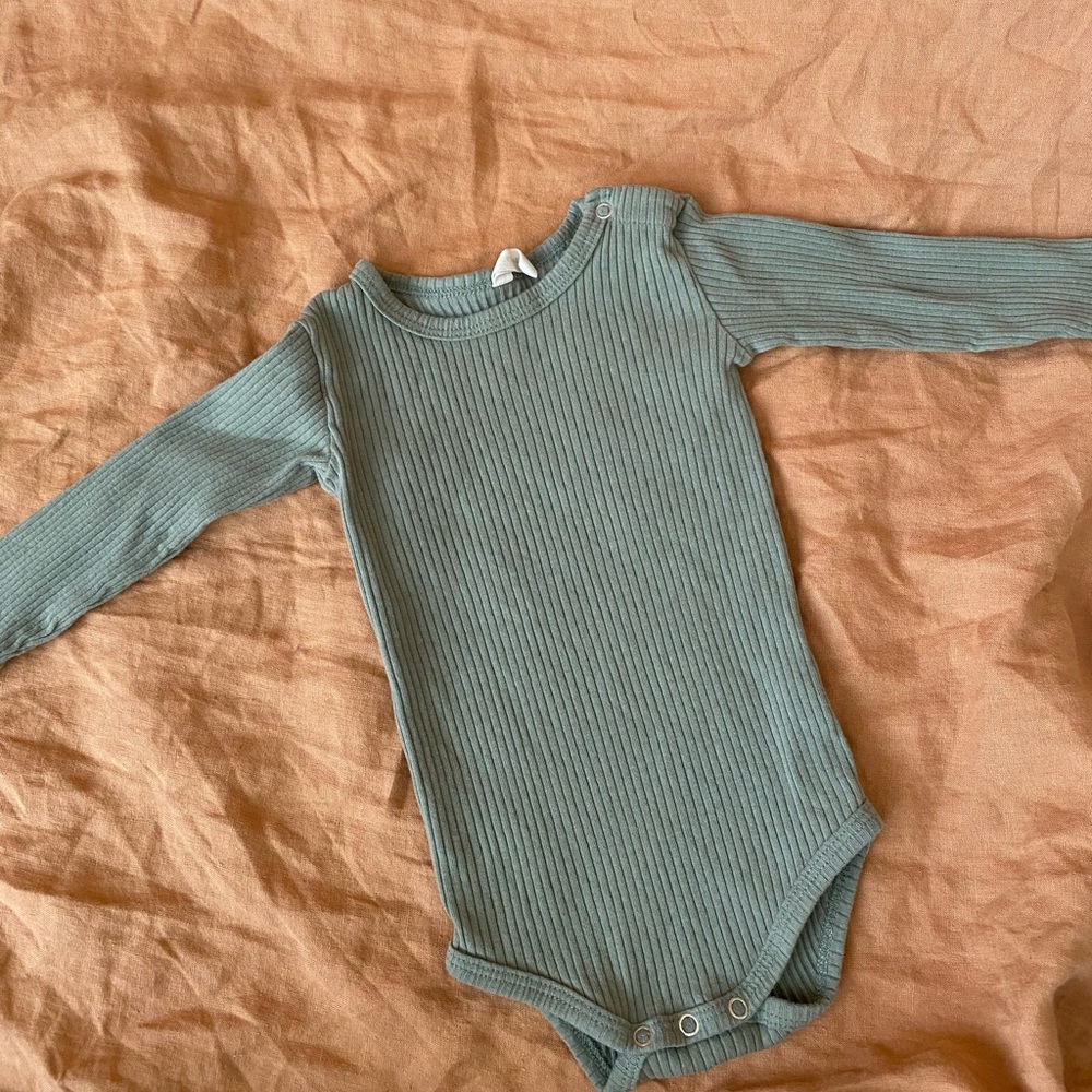 Quincy Mae 3-6 mo olive ribbed onesie